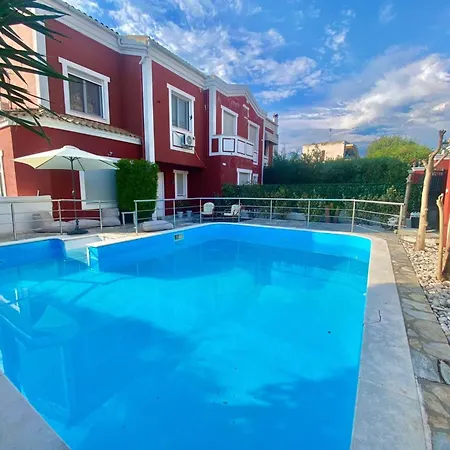 Corfu Dream Holidays בית נופש קאנוני